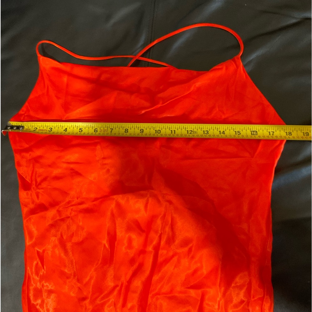 SHORT SATIN EFFECT DRESS
Zara - Picture 11 of 16
